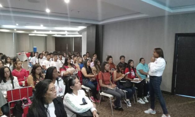 Éxito rotundo en el Taller de Atención al Usuario realizado en Puerto Ordaz