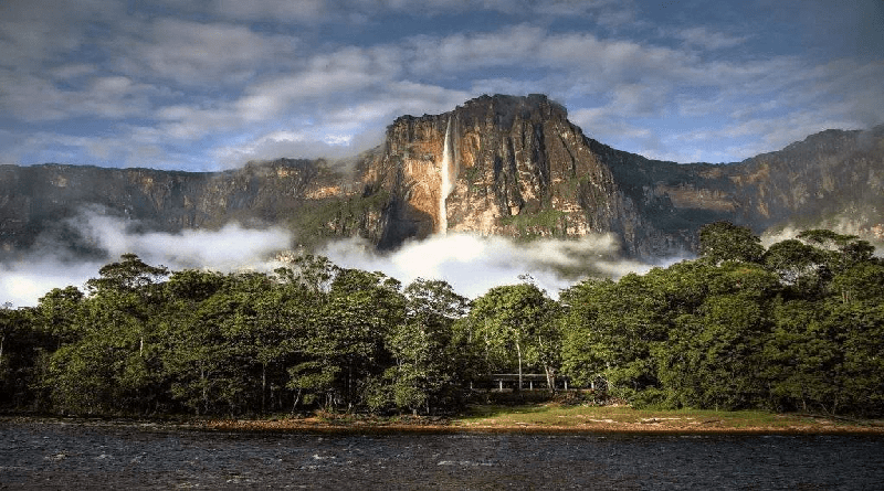 El Corazón del Turismo: El Rol Vital de los Prestadores de Servicios Turísticos (PST), con la Mirada Puesta en el Tesoro del Estado Bolívar y Canaima