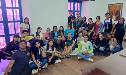 Estudiantes de Turismo de la UNEG recorren sitios históricos de Ciudad Bolívar en jornada de Familiarización Turística
